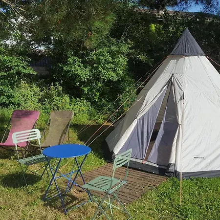 Campsite Tente Safari Equipee Sainte-Foy-la-Longue